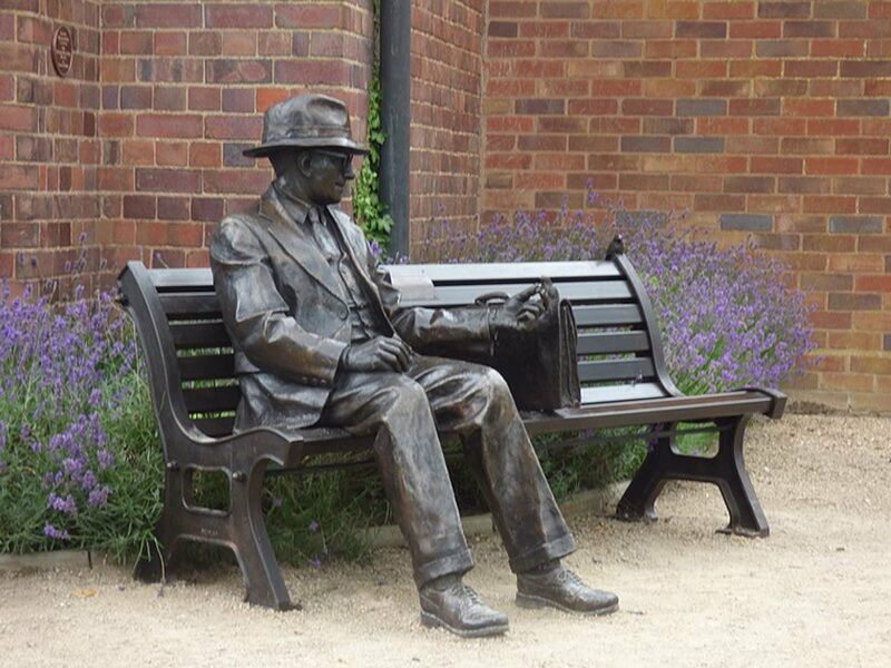 File:ERW-X-post-2019441560811655552-HAZ ZJmacAQLW x.jpg