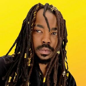 Dom lucre-profile-0IuJtdQa.jpg